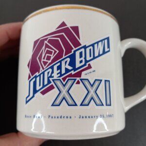 Vintage 1987 Super Bowl XXI Coffee Mug 8 oz. NFL Football Collectible Ceramic